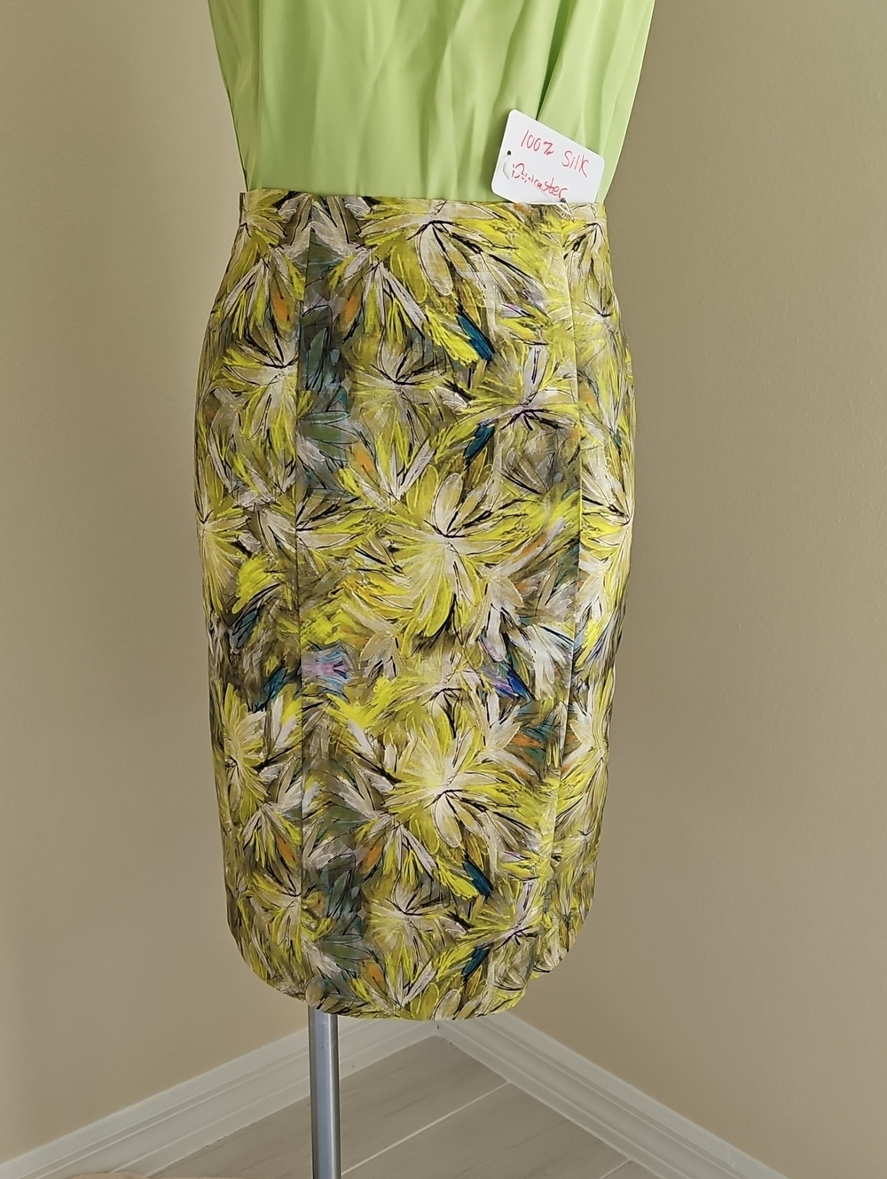 Doncaster Silk Pencil Skirt Yellow
